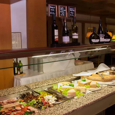 Vitalhotel Koenig Am Park Отель 3*
