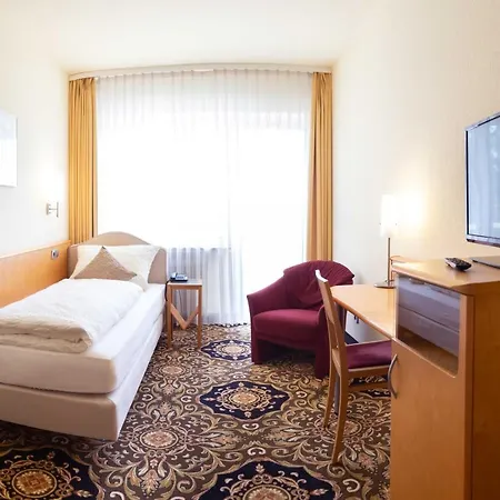 Отель Vitalhotel Koenig Am Park